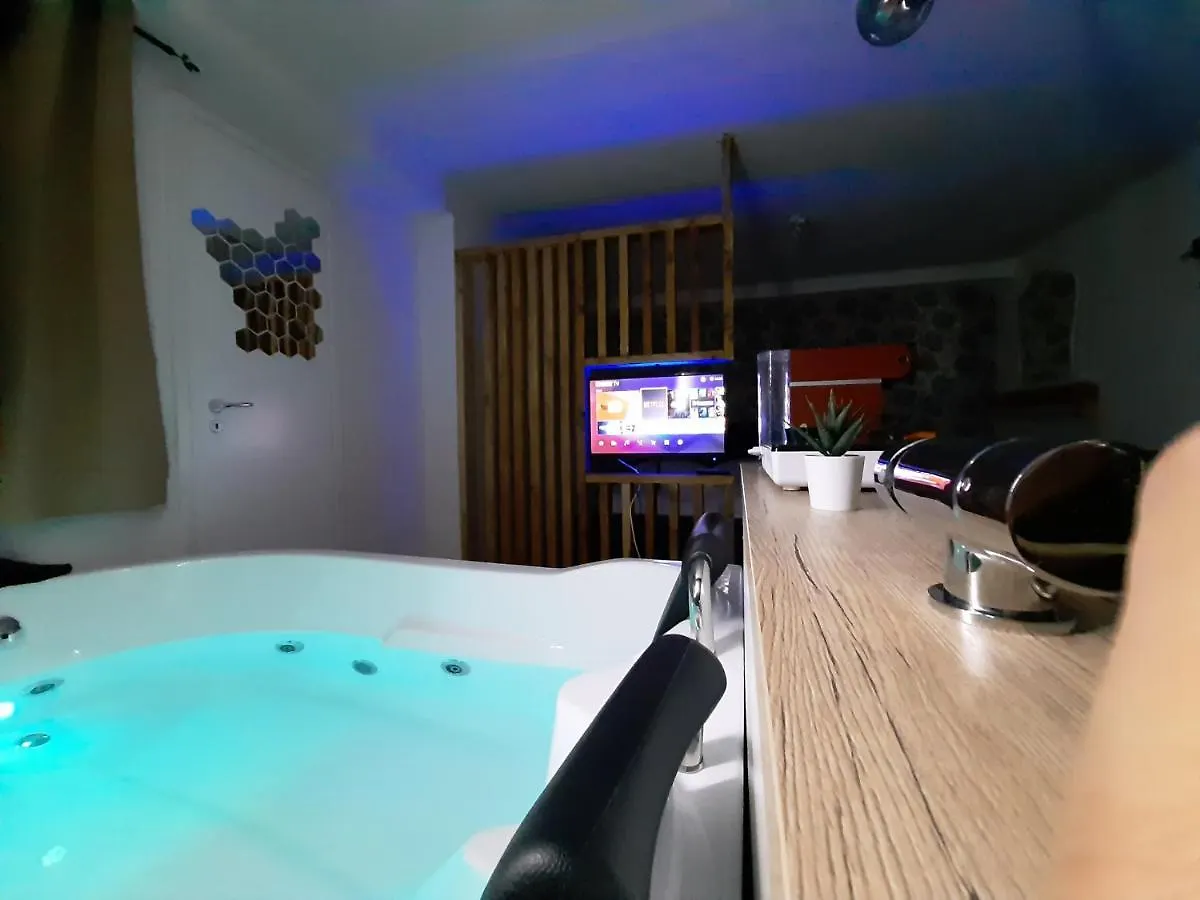 Green Room Bari Apartment